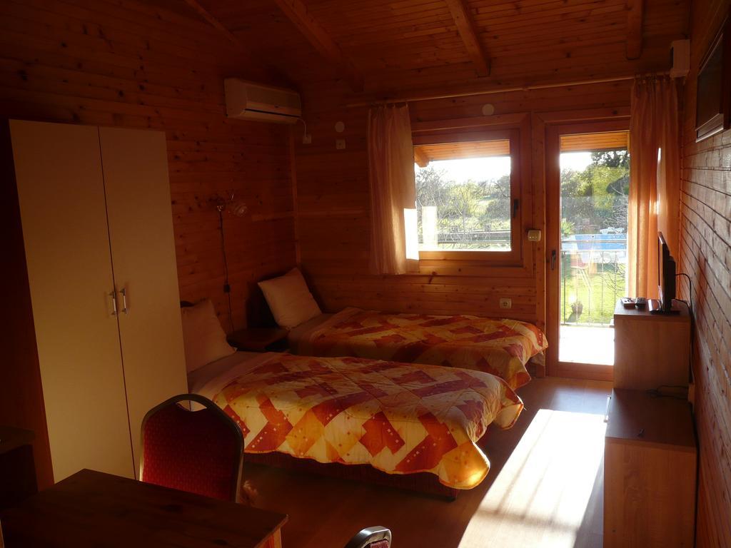 Guest House Jadran Pol Petrovazzo Esterno foto