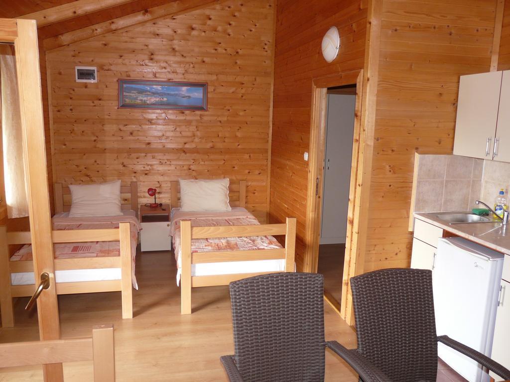 Guest House Jadran Pol Petrovazzo Esterno foto