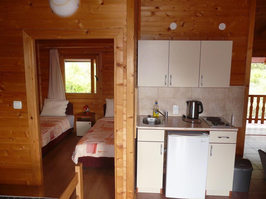 Guest House Jadran Pol Petrovazzo Esterno foto