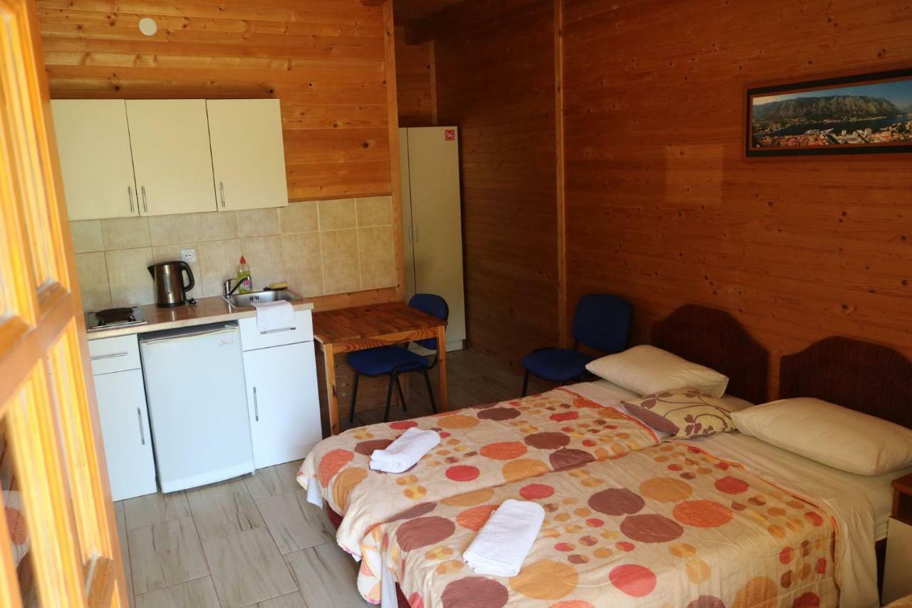 Guest House Jadran Pol Petrovazzo Esterno foto